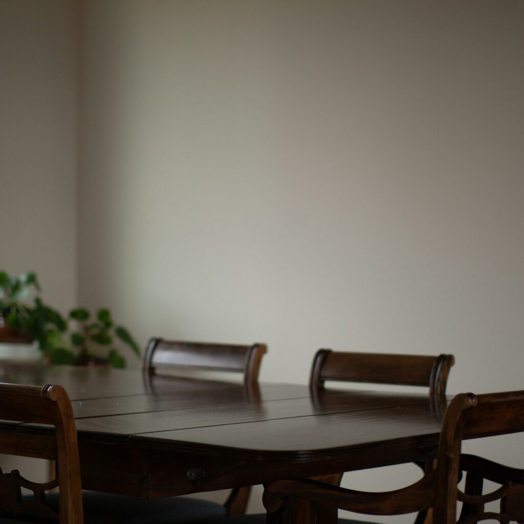 ダイニングテーブル