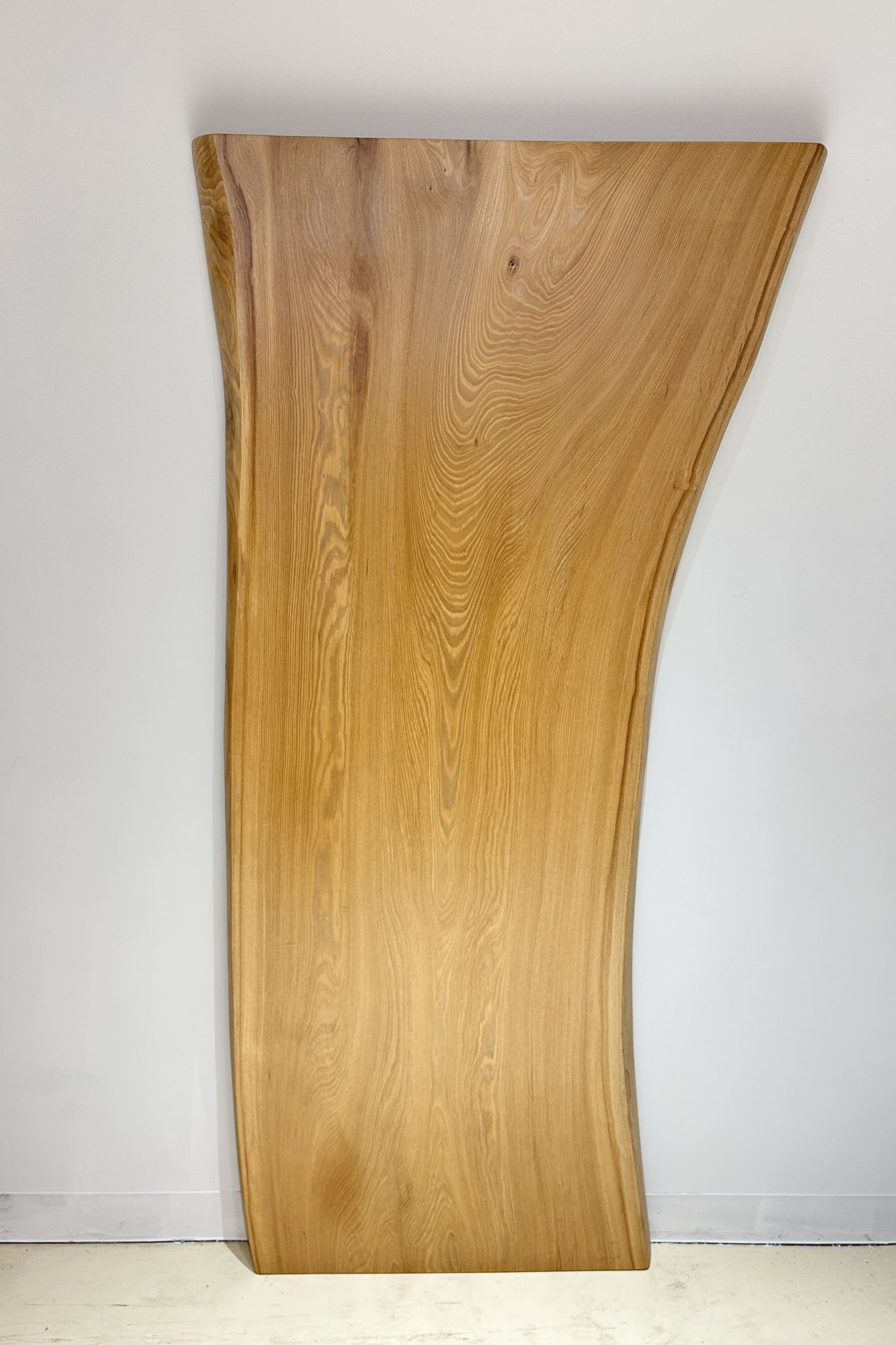 天然木 東京 新宿 東五軒町展示 モンキーポット材 一枚板 テーブル用天