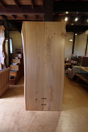 神奈川県 海老名店展示 一枚板 欅けやき ケヤキ材 テーブル天板