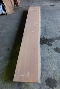 一枚板 ボセ（アフリカンチェリー）粗木材　カウンター、テーブル用天板　セール￥180,000（税別） 3800 ×600~630 ~630mm
