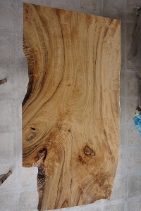 一枚板 楠DIY粗木材　カウンター、テーブル用天板　セール￥300,000（税別） 2390 ×1220~880 mm