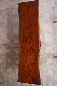 一枚板 ブラックウォールナット材　カウンター、テーブル用天板　セール￥580,000（税別） 3100 ×900~810~770~820mm