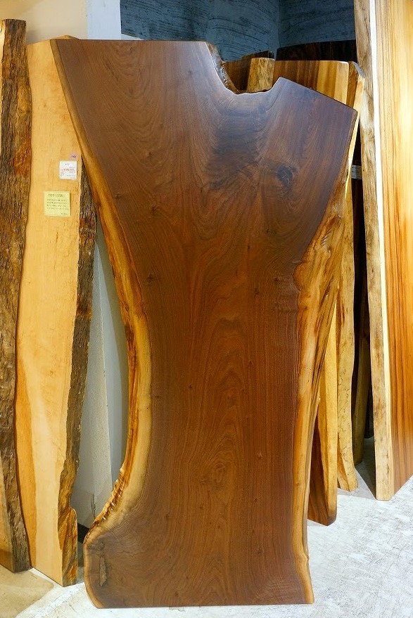 美品 重厚 総欅 ケヤキ 無垢材 天板厚み70mm 3杯抽斗 上手造り 関西火鉢 総無垢材 欅(けやき ケヤキ)材火鉢テーブル 一枚板テーブル