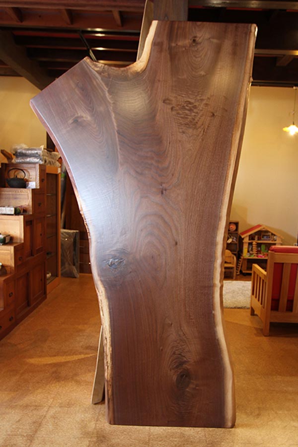 【天板のみ】葉山家具　一枚板　ブラックウォルナット　送料込み 神奈川県 海老名店展示 一枚板 ブラックウォールナット材 テーブル用天