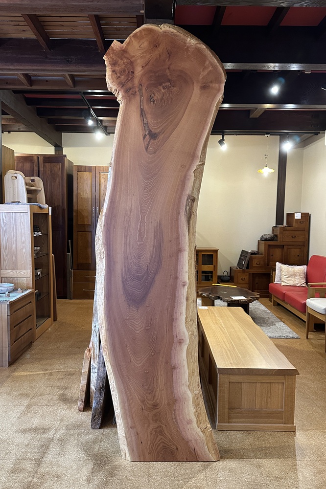 神奈川県 海老名店展示 一枚板 欅(けやき・ケヤキ)材 テーブル用