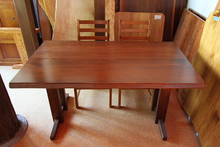 町八家具　クルミ材　ダイニングテーブル　リビング　オーク材　無垢材 町八家具 クルミ材 ダイニングテーブル リビング オーク材 無垢