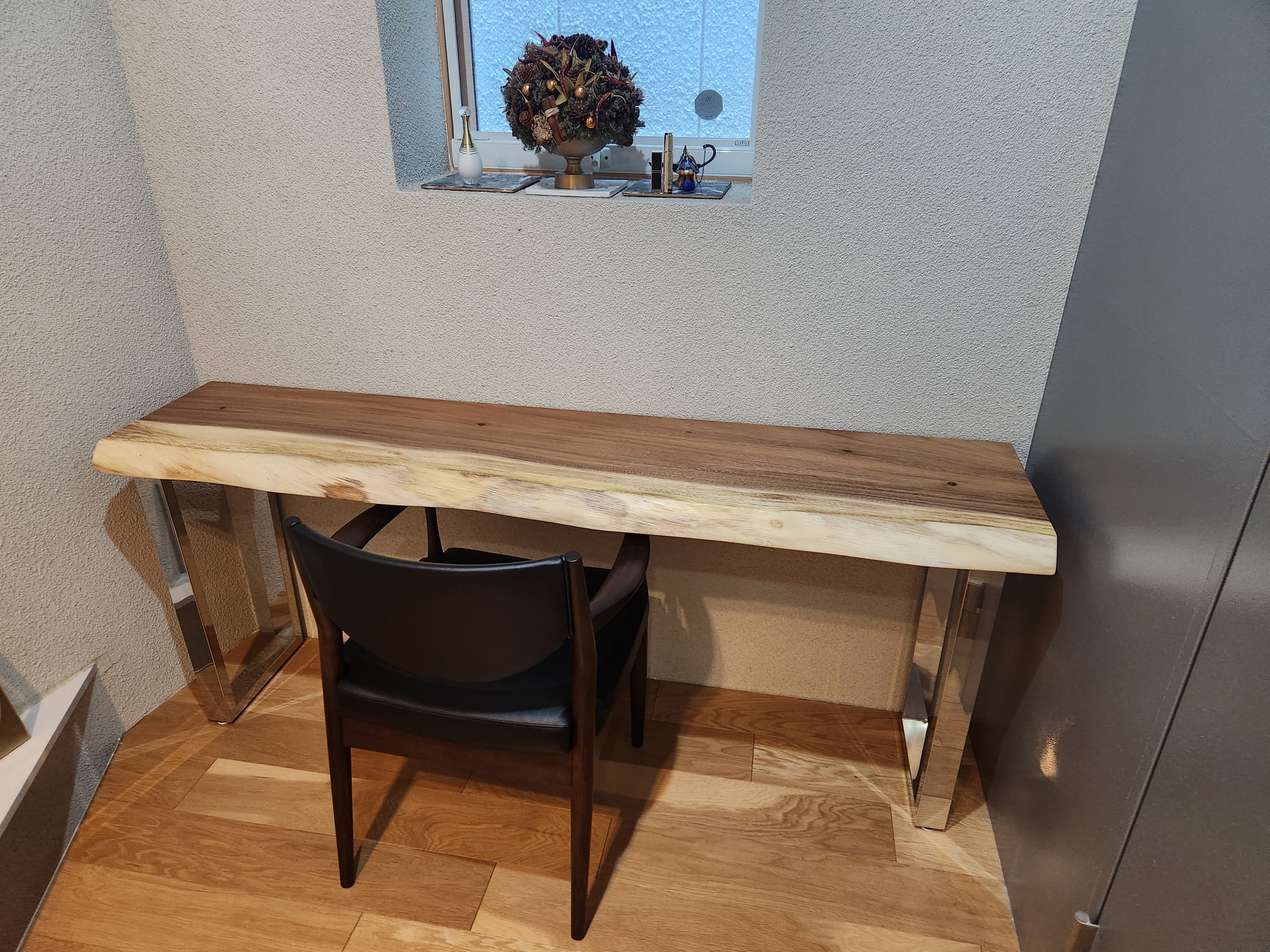 た*い様 モンキーポッド一枚板 PCデスク、ダイニングテーブル用 一枚板ダイニングテーブルセット モンキーポッド』 | 家具納入