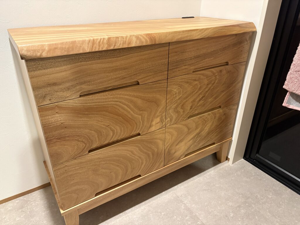 楠一枚板　チェスト 