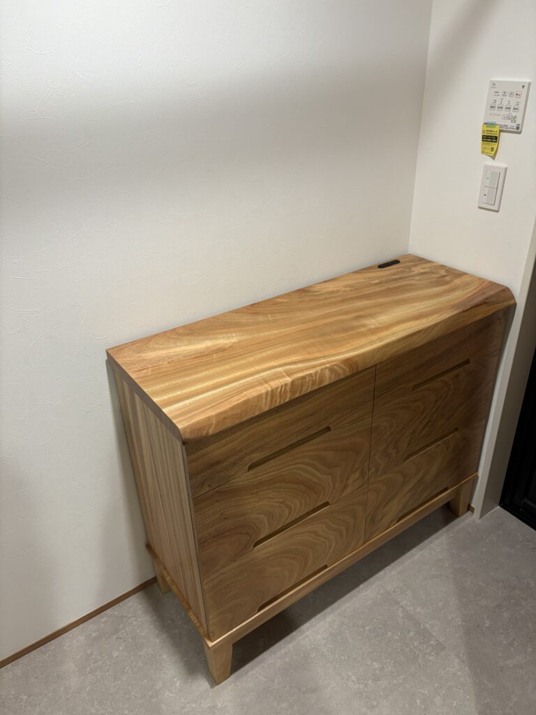 楠一枚板　チェスト