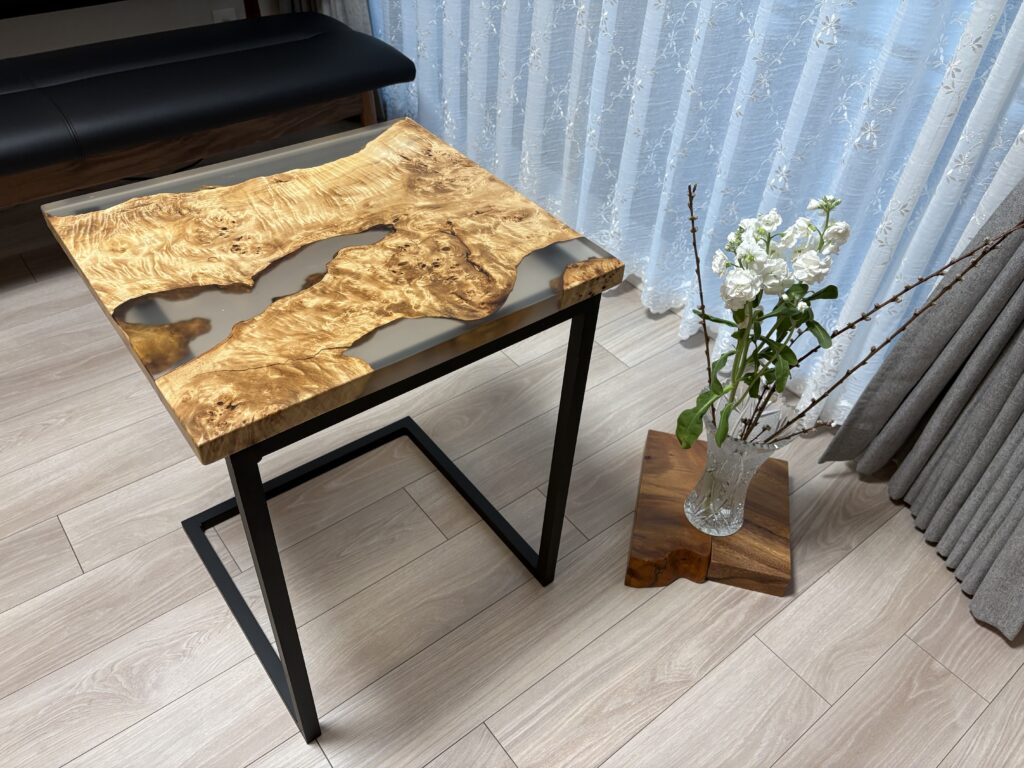 サイドドーブル　花台