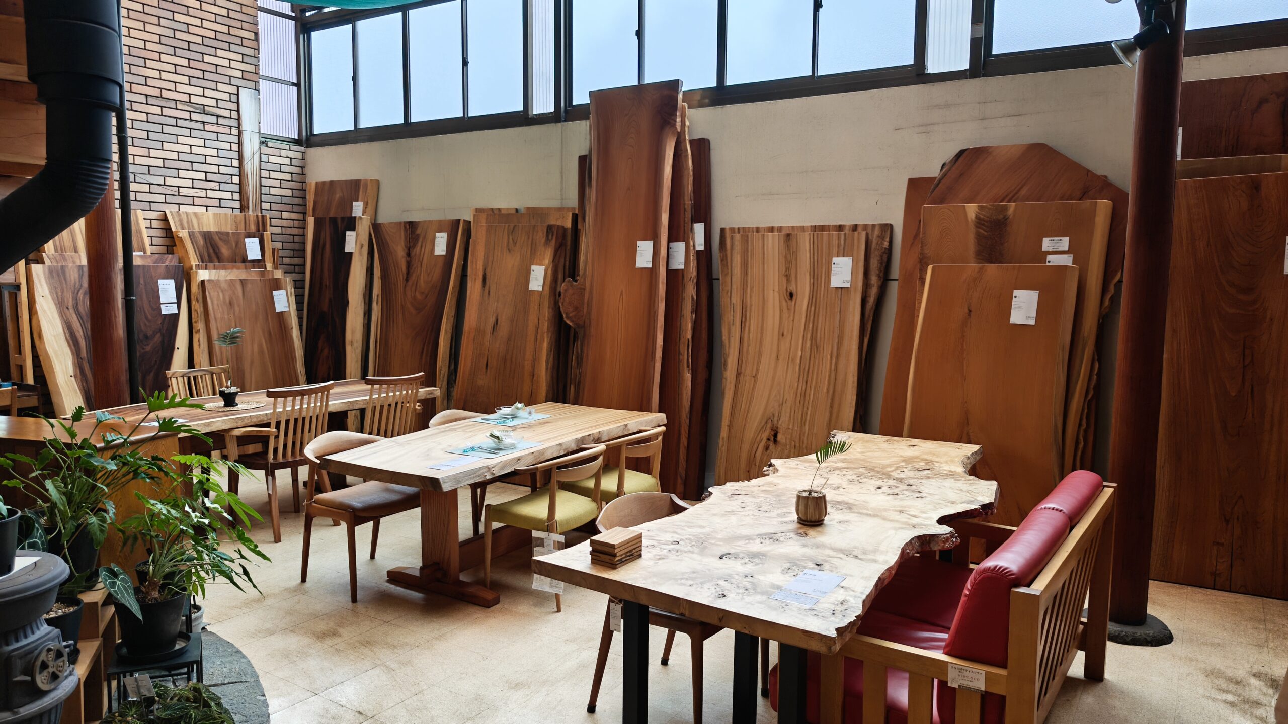 海老名店に個性豊かな一枚板が入荷しました！ | 新着情報 | 一枚板・一